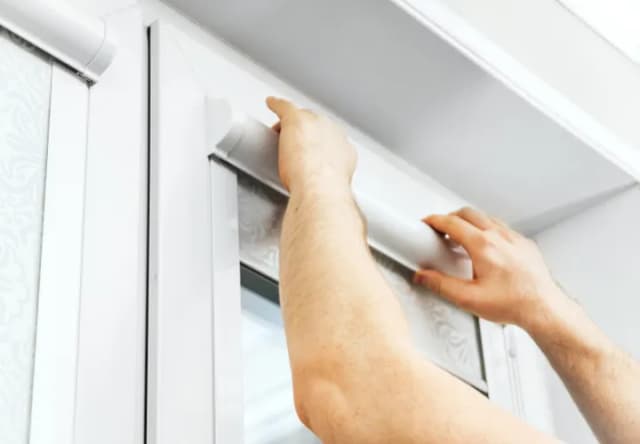 Jak zamontować rolety do plastikowych okien - proste metody i porady krok po kroku